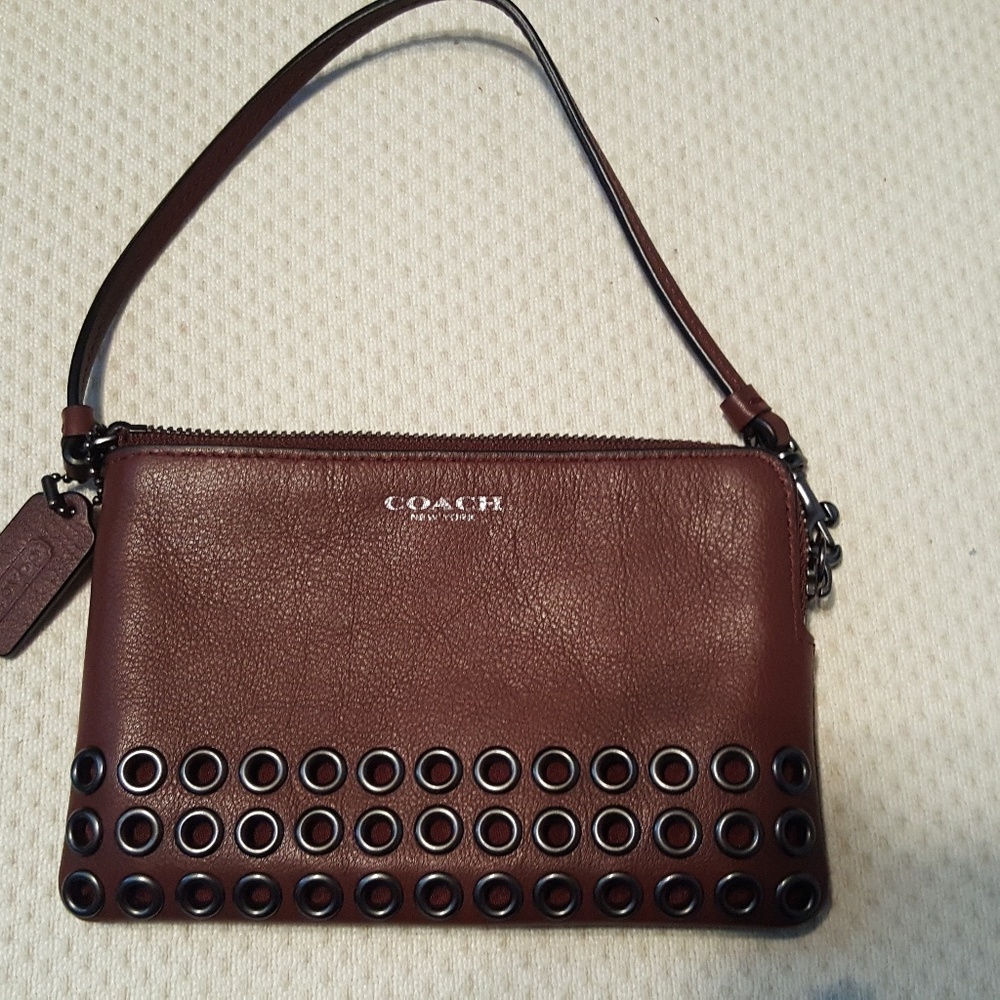 COACH wristlet - Picture 4 of 6